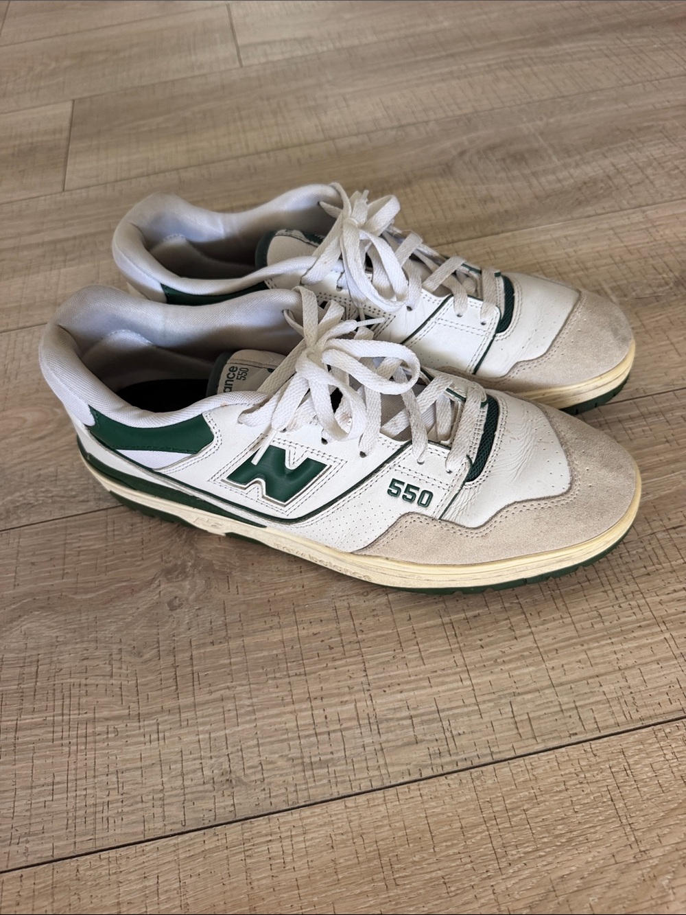New Balance 550 Men's White and Green size 13